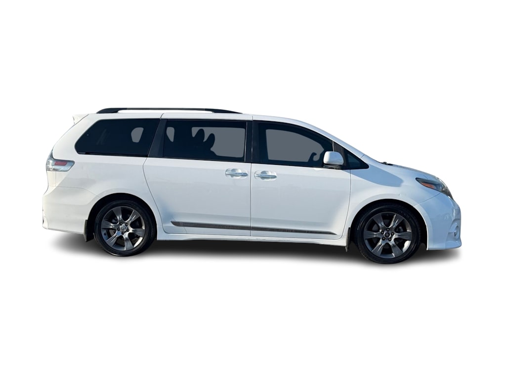 Thumbnail: 2015 Toyota Sienna - 16