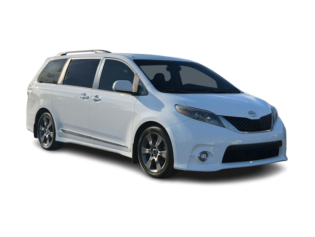 Thumbnail: 2015 Toyota Sienna - 17