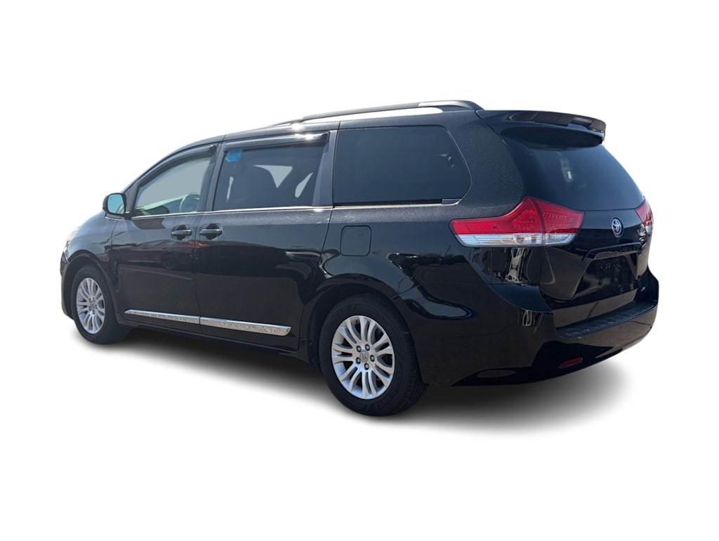 Thumbnail: 2013 Toyota Sienna - 3