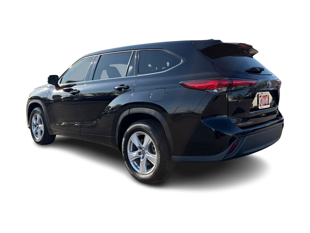 Thumbnail: 2021 Toyota Highlander - 4