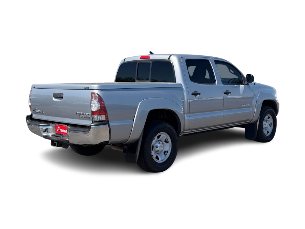 Thumbnail: 2015 Toyota Tacoma - 14