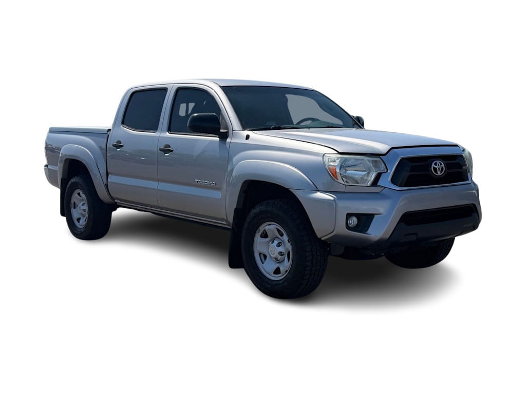 Thumbnail: 2015 Toyota Tacoma - 16