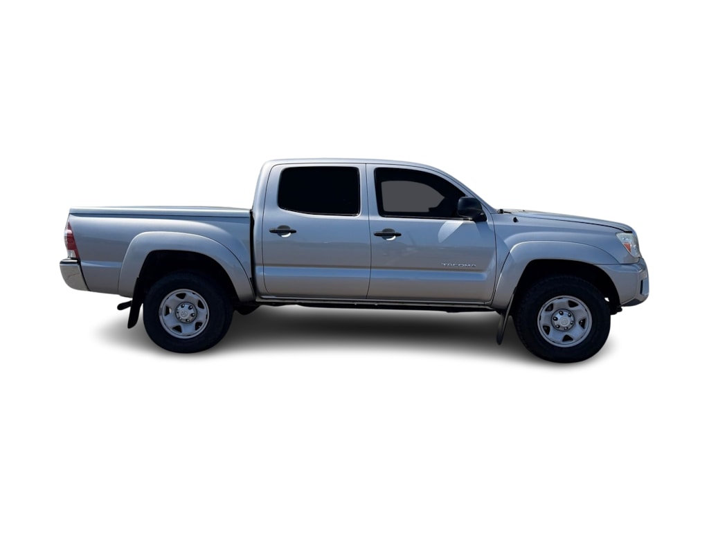 Thumbnail: 2015 Toyota Tacoma - 15