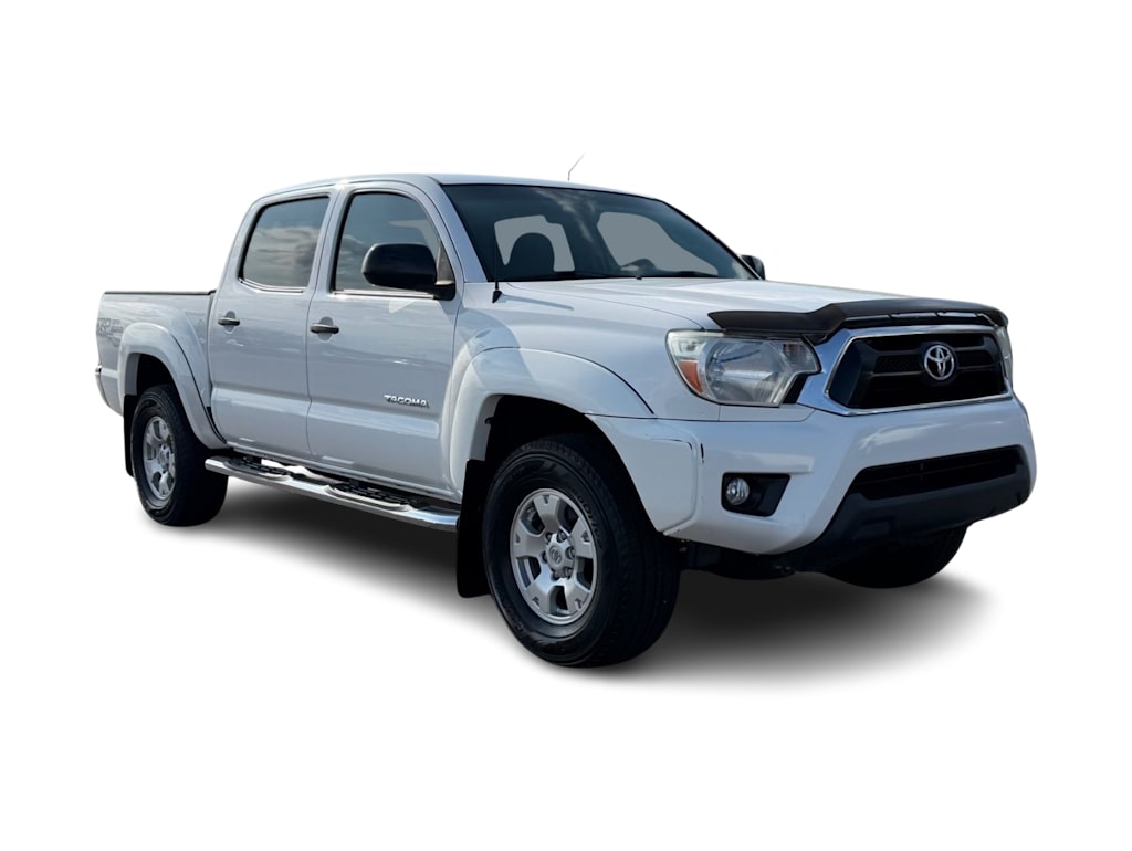 Thumbnail: 2015 Toyota Tacoma - 17