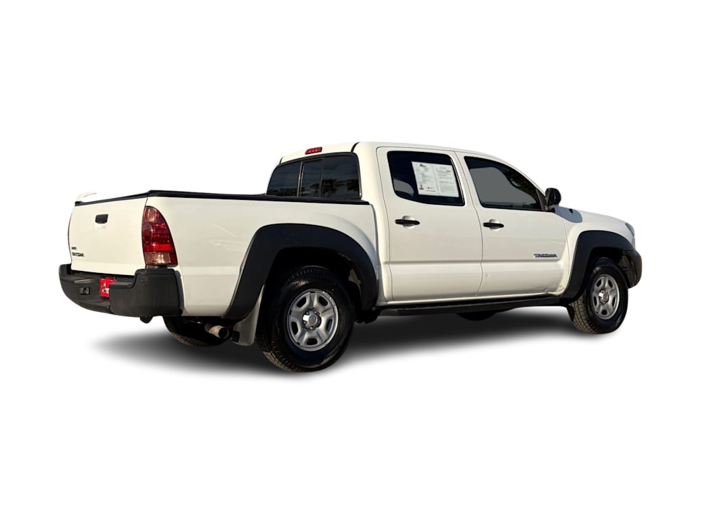 Thumbnail: 2013 Toyota Tacoma - 16