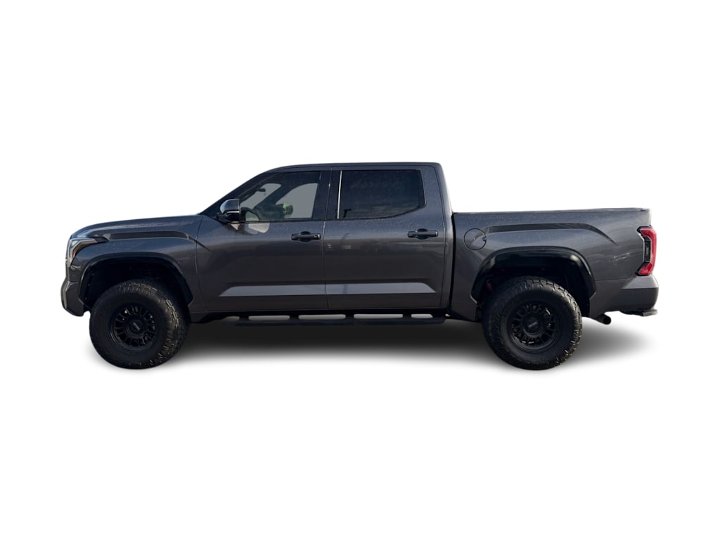 Thumbnail: 2022 Toyota Tundra - 3