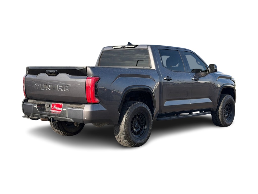 Thumbnail: 2022 Toyota Tundra - 16