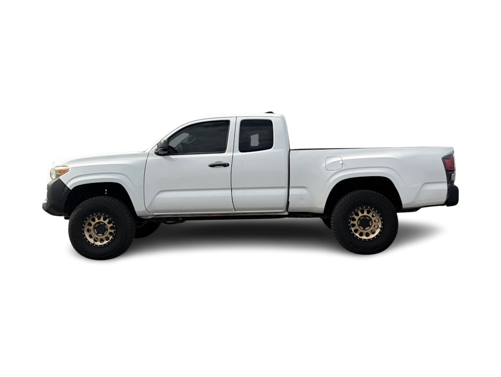 Thumbnail: 2019 Toyota Tacoma - 3