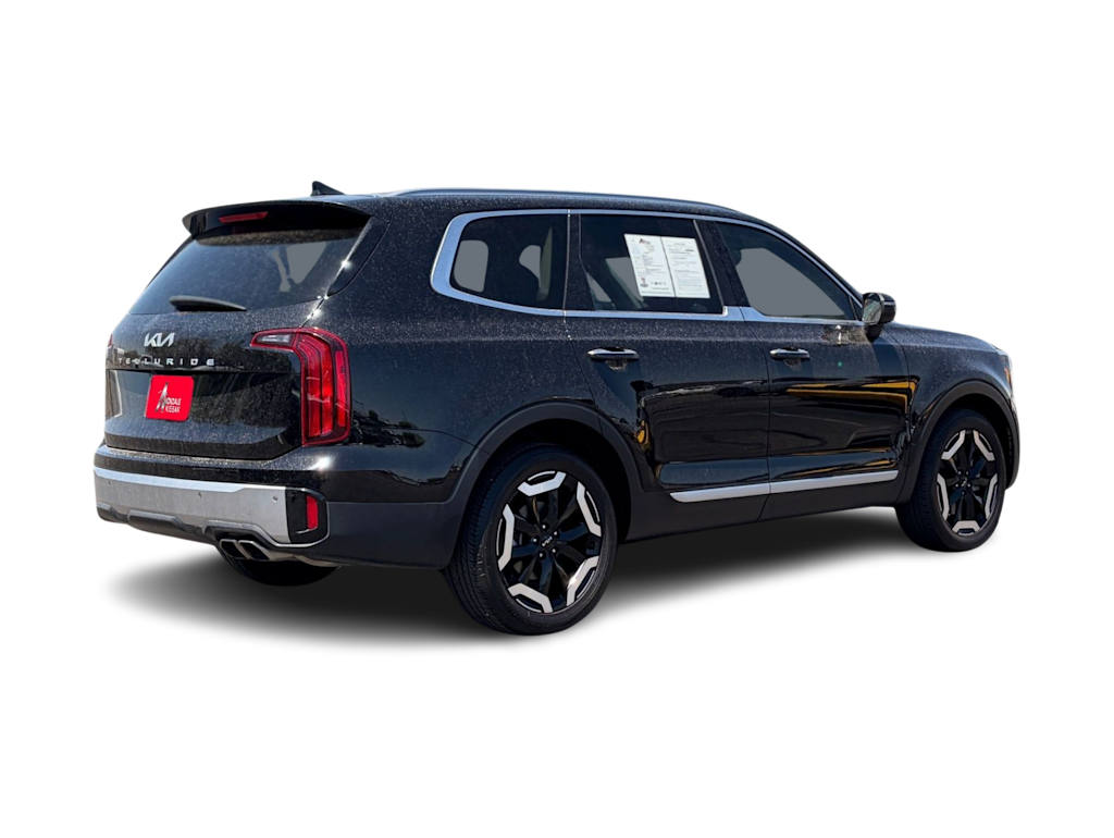 Thumbnail: 2023 Kia Telluride - 17
