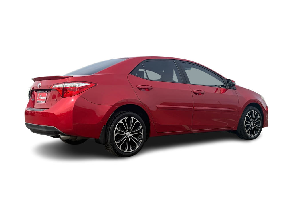 Thumbnail: 2015 Toyota Corolla - 18