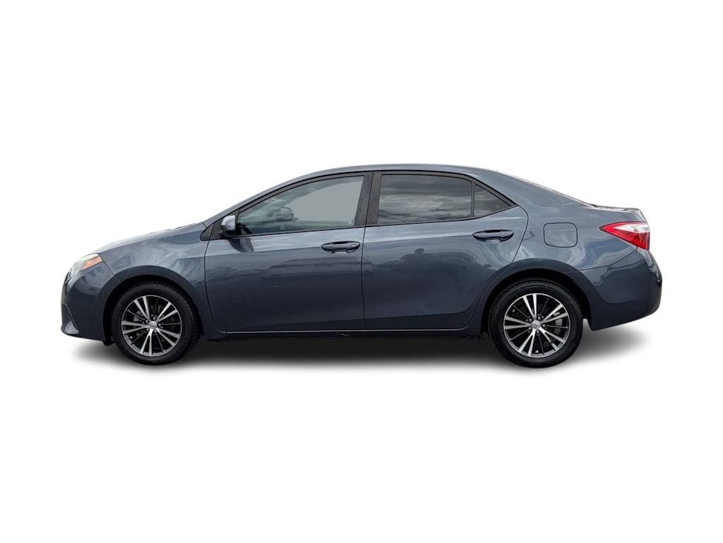 Thumbnail: 2016 Toyota Corolla - 3