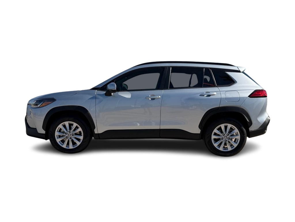 Thumbnail: 2022 Toyota Corolla Cross - 3