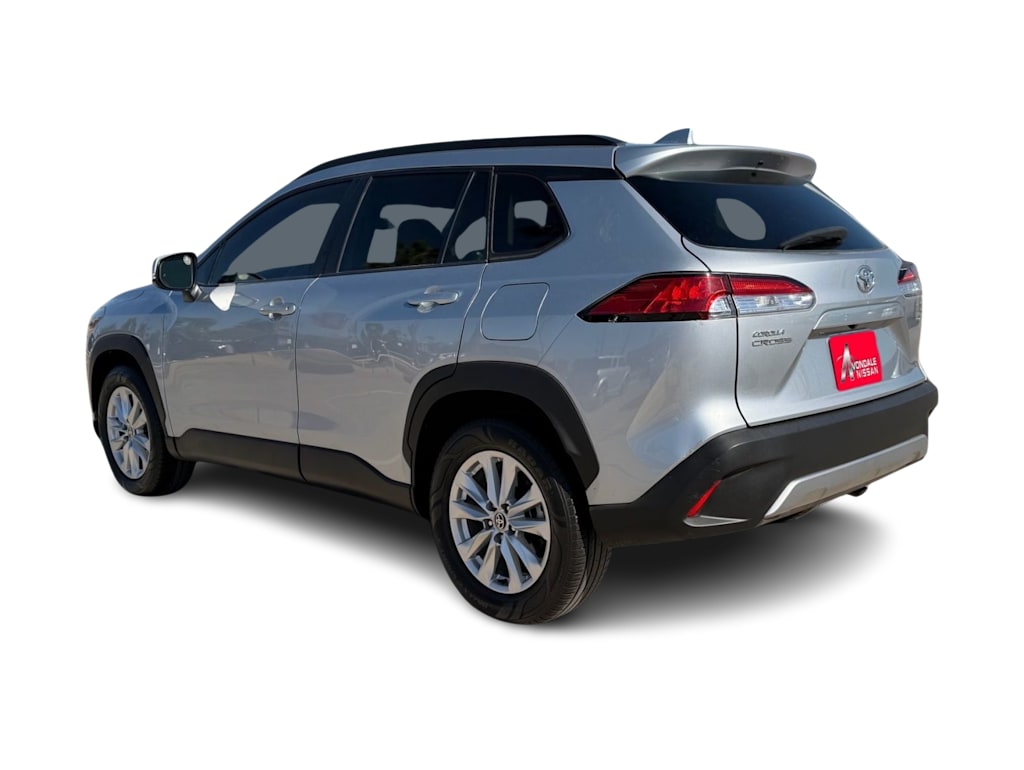 Thumbnail: 2022 Toyota Corolla Cross - 4
