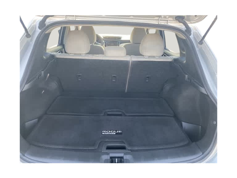 Thumbnail: 2020 Nissan Rogue Sport - 16