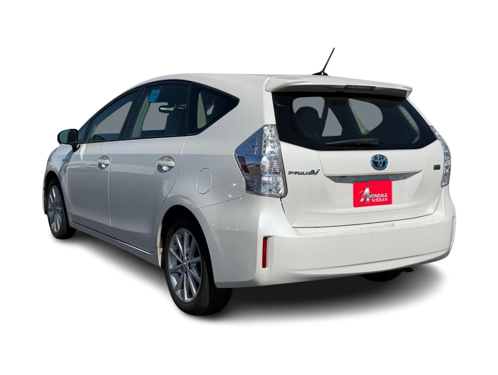 Thumbnail: 2014 Toyota Prius v - 2
