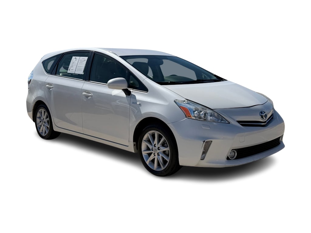 Thumbnail: 2014 Toyota Prius v - 19