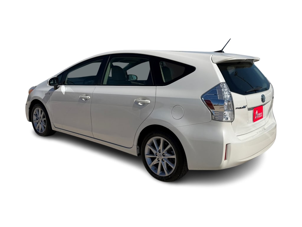 Thumbnail: 2014 Toyota Prius v - 4