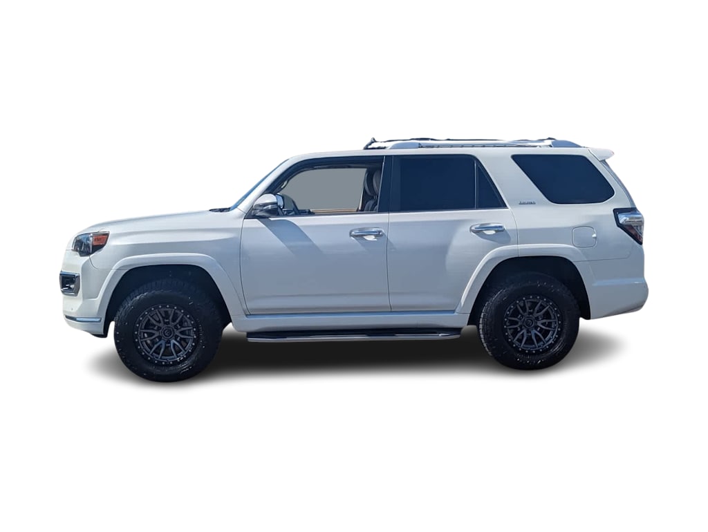 Thumbnail: 2015 Toyota 4Runner - 3