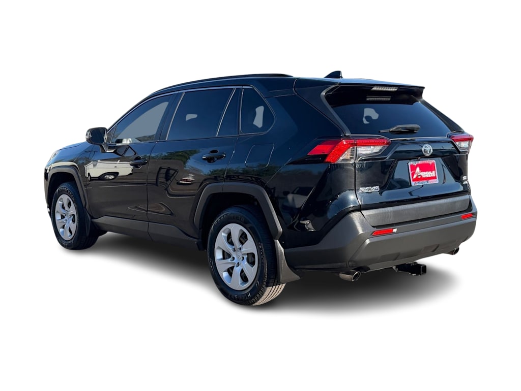 Thumbnail: 2019 Toyota RAV4 - 4