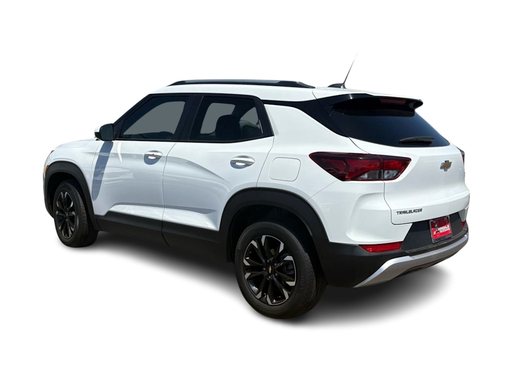 Thumbnail: 2023 Chevrolet TrailBlazer - 2