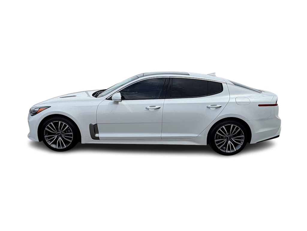 Thumbnail: 2019 Kia Stinger - 3