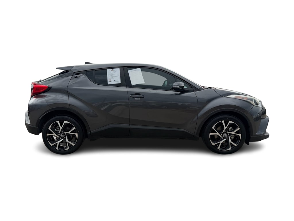 Thumbnail: 2018 Toyota C-HR - 17