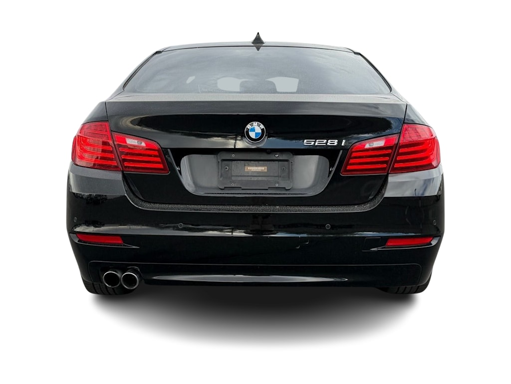 Thumbnail: 2016 BMW 5 Series - 5