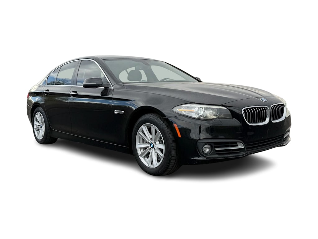 Thumbnail: 2016 BMW 5 Series - 17