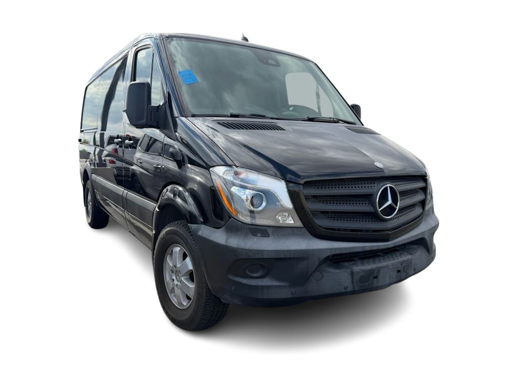 Thumbnail: 2015 Mercedes-Benz Sprinter - 10