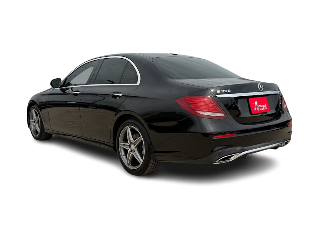 Thumbnail: 2017 Mercedes-Benz E-Class - 4