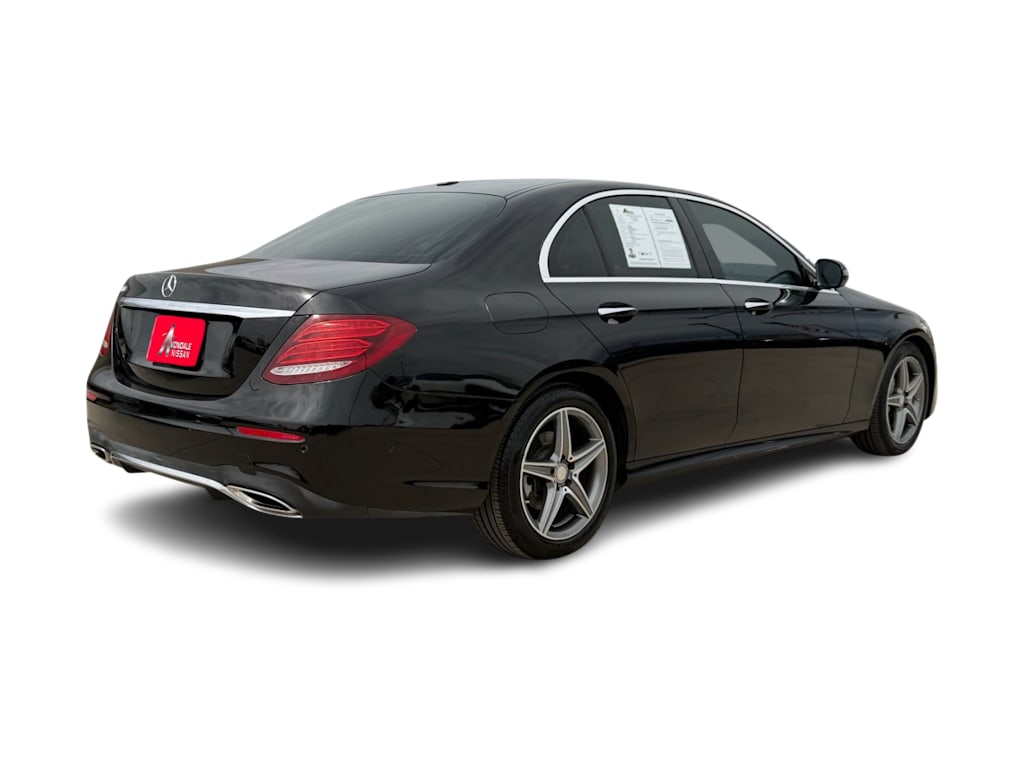 Thumbnail: 2017 Mercedes-Benz E-Class - 16