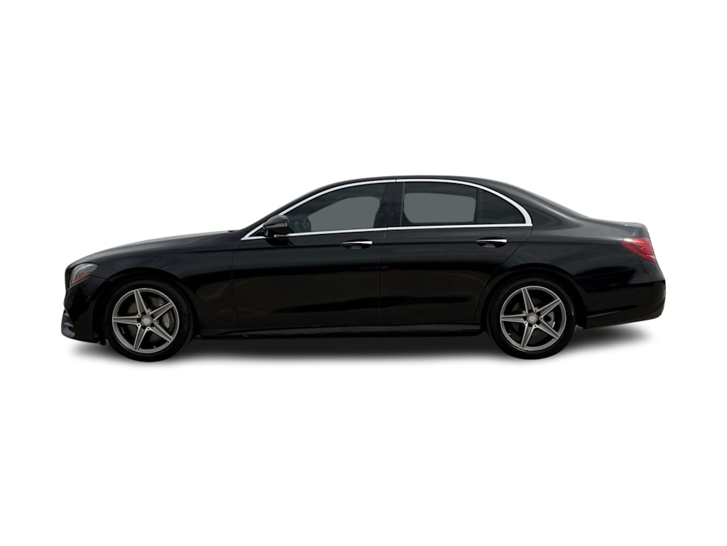 Thumbnail: 2017 Mercedes-Benz E-Class - 3