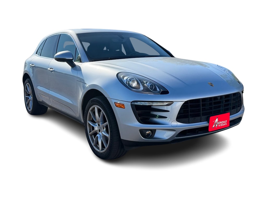 Thumbnail: 2016 Porsche Macan - 12