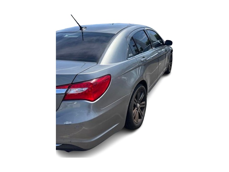 Thumbnail: 2013 Chrysler 200 - 15