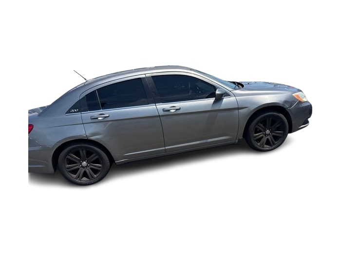 Thumbnail: 2013 Chrysler 200 - 17