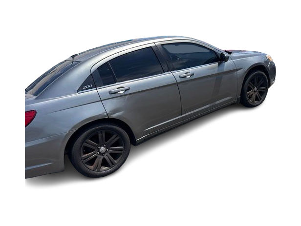 Thumbnail: 2013 Chrysler 200 - 2