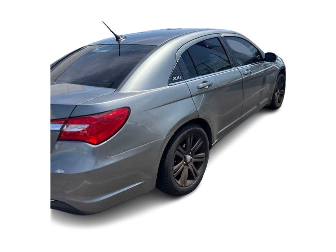 Thumbnail: 2013 Chrysler 200 - 16