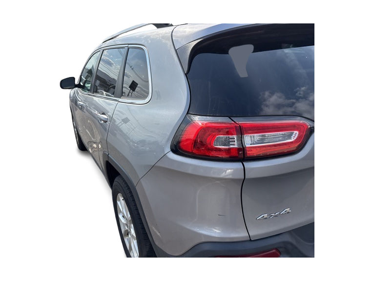 Thumbnail: 2015 Jeep Cherokee - 17