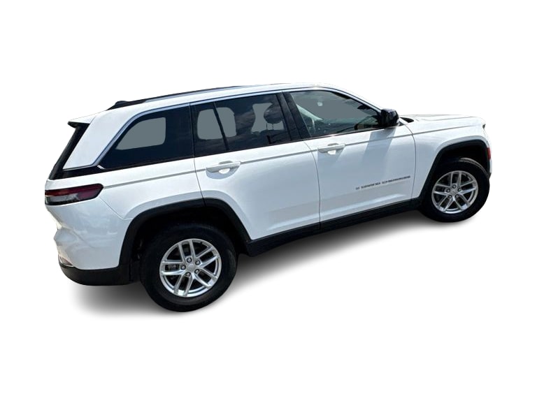 Thumbnail: 2023 Jeep Grand Cherokee - 16