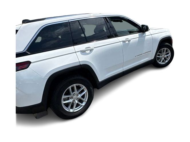 Thumbnail: 2023 Jeep Grand Cherokee - 15