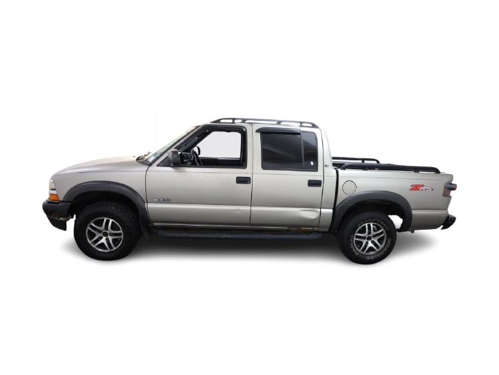 Thumbnail: 2003 Chevrolet S-10 - 18