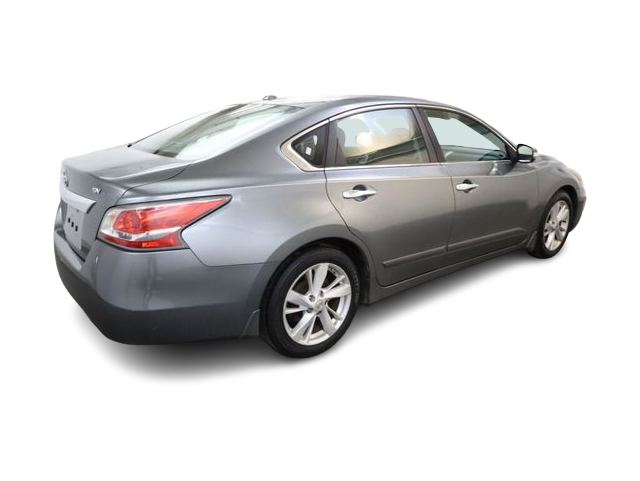 Thumbnail: 2015 Nissan Altima - 22