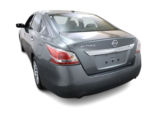 Thumbnail: 2015 Nissan Altima - 21