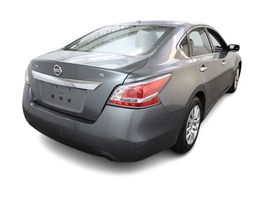Thumbnail: 2015 Nissan Altima - 22