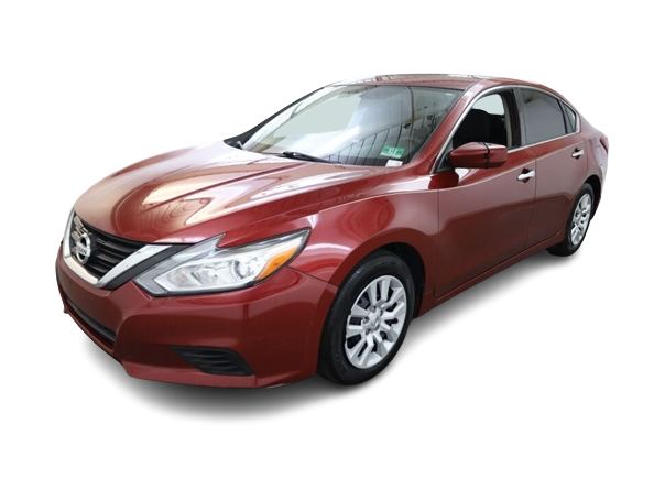 Used 2018 Nissan Altima S with VIN 1N4AL3AP6JC221424 for sale in Hudson, WI
