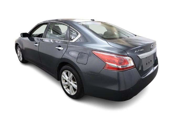 Thumbnail: 2013 Nissan Altima - 4