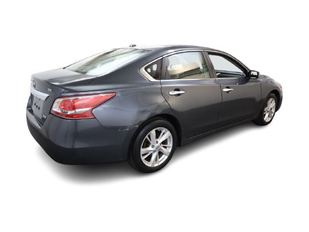 Thumbnail: 2013 Nissan Altima - 22