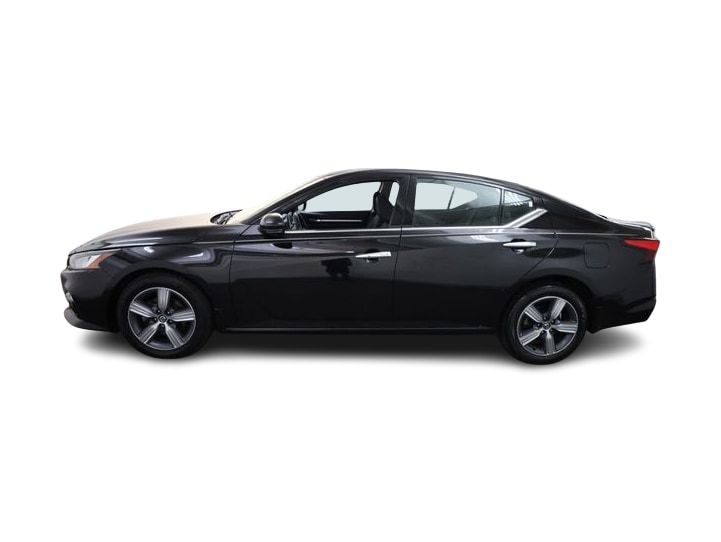 Thumbnail: 2019 Nissan Altima - 3