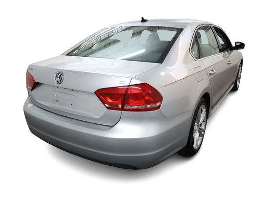 Thumbnail: 2014 Volkswagen Passat - 22