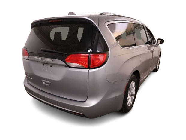 Thumbnail: 2019 Chrysler Pacifica - 23